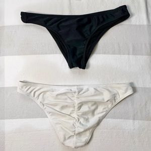 2 RUNCHED BIKINI BOTTOMS